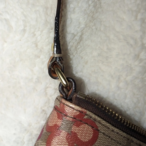 Coach Peyton Signature Multi Color Clover Floral Crossbody Bag F22222 - Picture 6 of 13